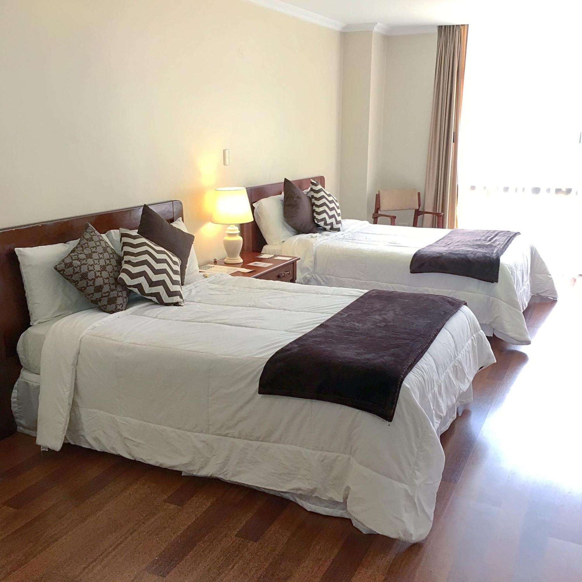 Hotel Nass Pinar Del Lago クエンカ エクステリア 写真