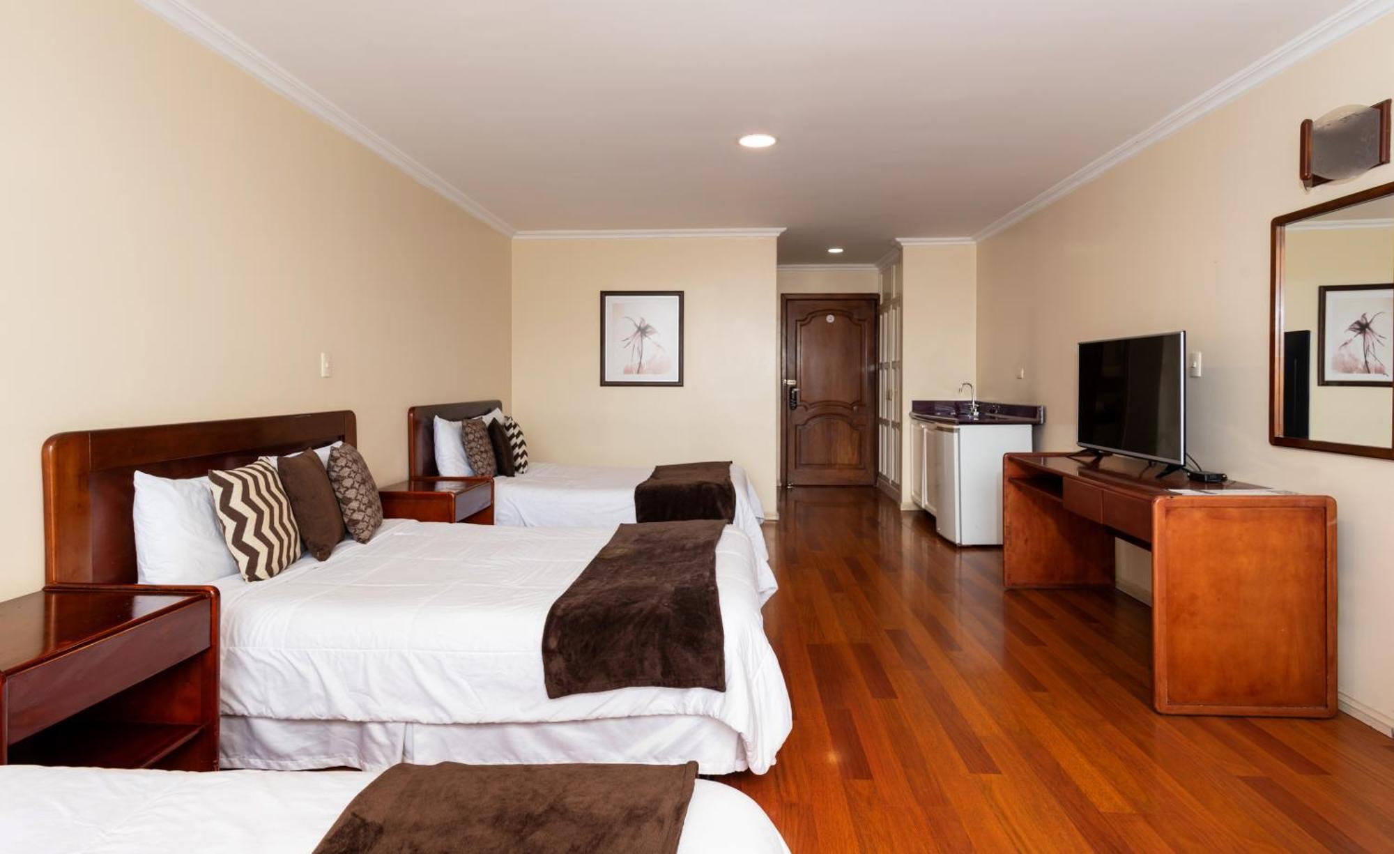 Hotel Nass Pinar Del Lago クエンカ エクステリア 写真