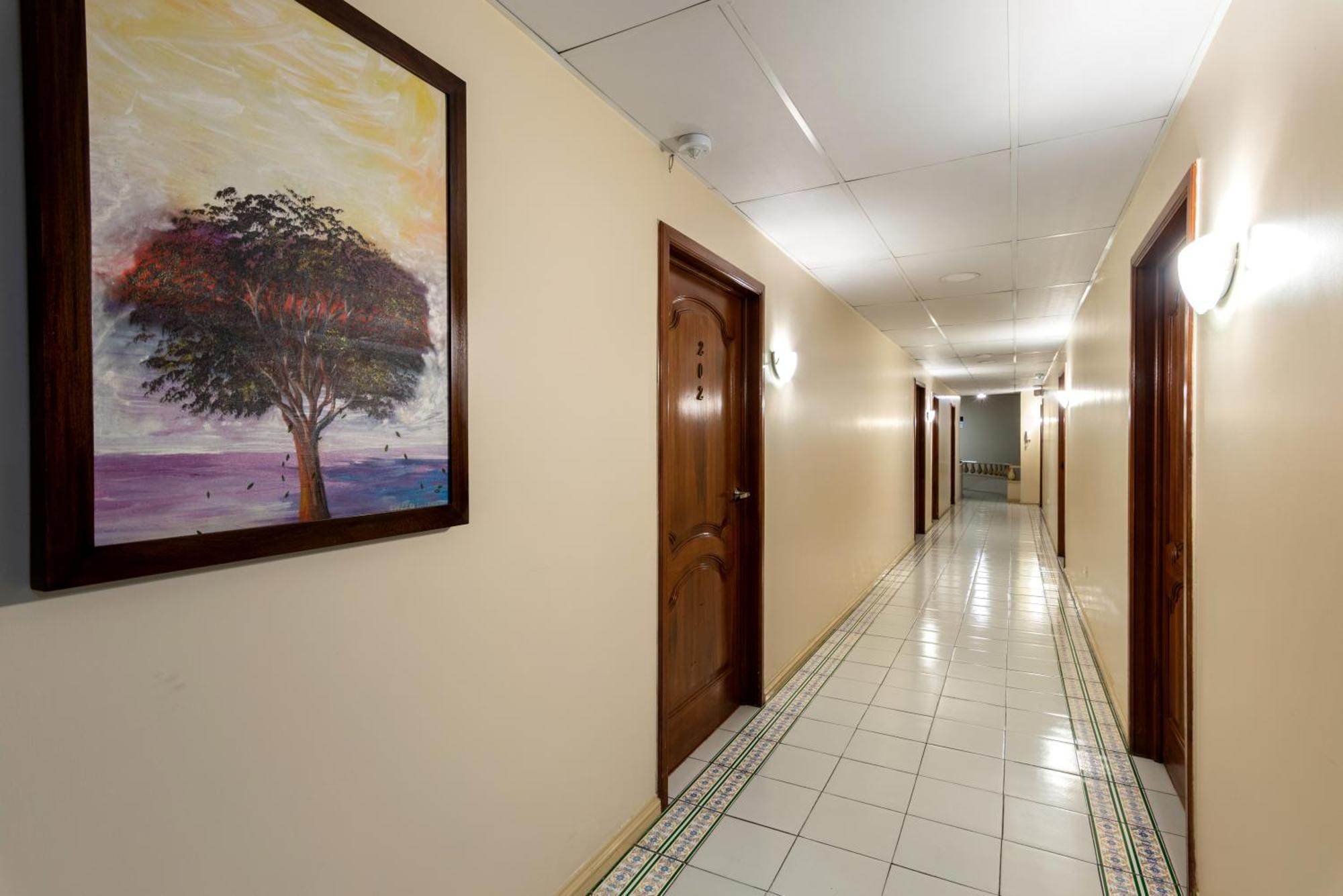 Hotel Nass Pinar Del Lago クエンカ エクステリア 写真