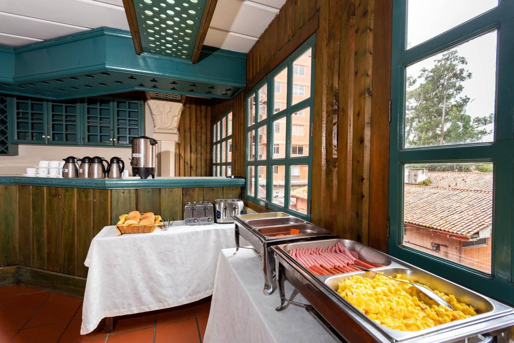 Hotel Nass Pinar Del Lago クエンカ エクステリア 写真