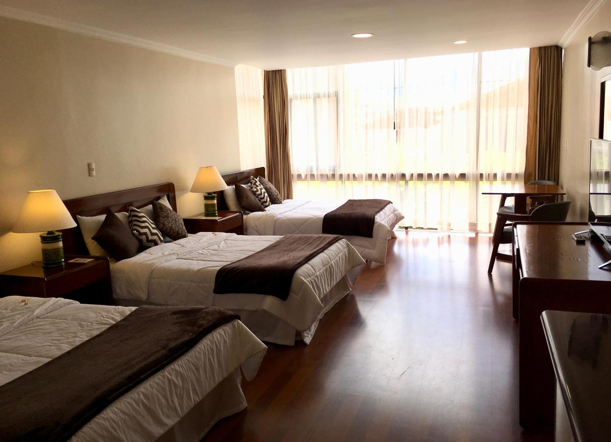 Hotel Nass Pinar Del Lago クエンカ エクステリア 写真
