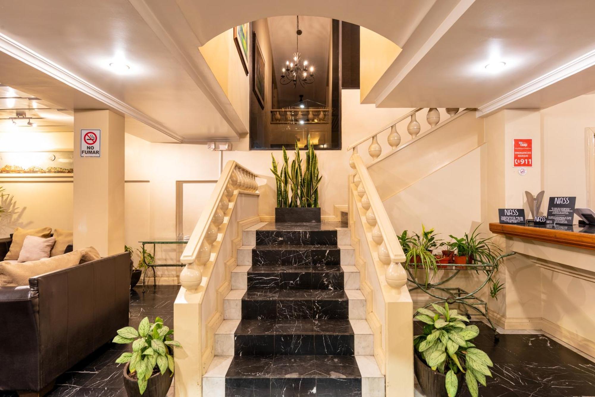 Hotel Nass Pinar Del Lago クエンカ エクステリア 写真